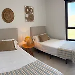 Seaside View High-floor - *