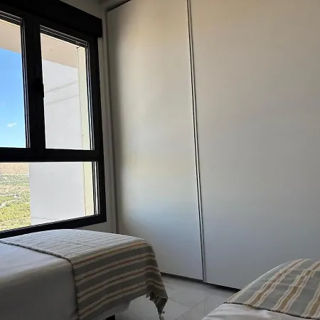 Seaside View High-floor -